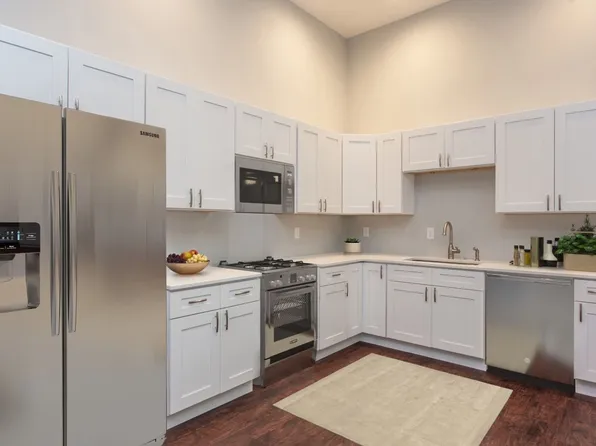 3246 Lorain, 3246 Lorain Ave #101, Cleveland, OH 44113