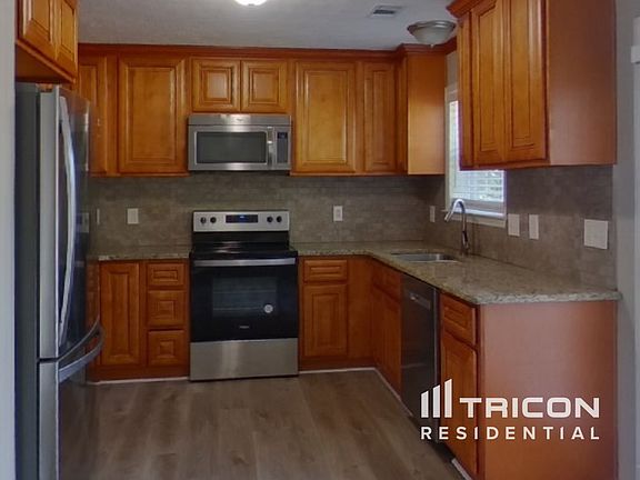 5th image of 8005 Penbrook Dr