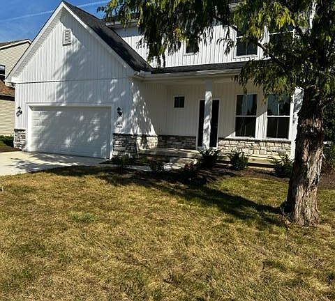 2nd image of 2470 Deerfield Dr