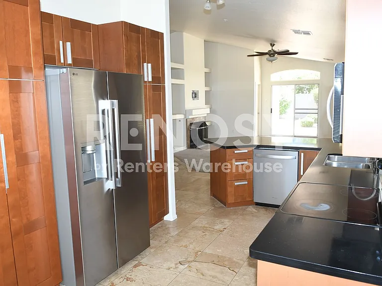 8757 E Avalon Dr — Photo 11