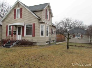 1117 N Sheridan Rd, Escanaba, MI 49829