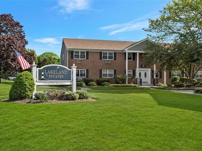 328 Lakeland Avenue #1F, Sayville, NY, 11782