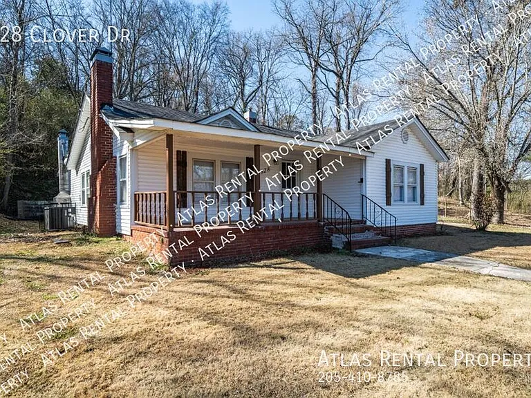 828 Clover Dr — Photo 3