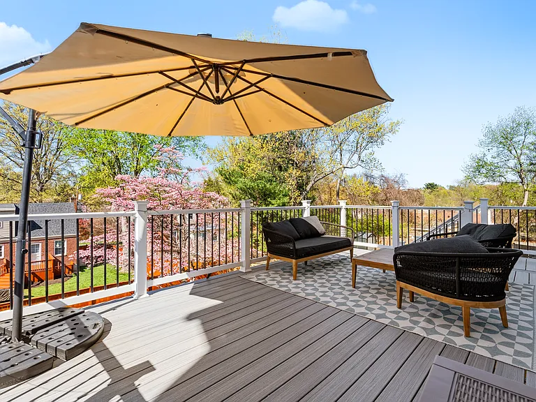 6806 Farragut Ave — Photo 48