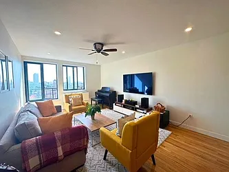 205 10th Street, #7S