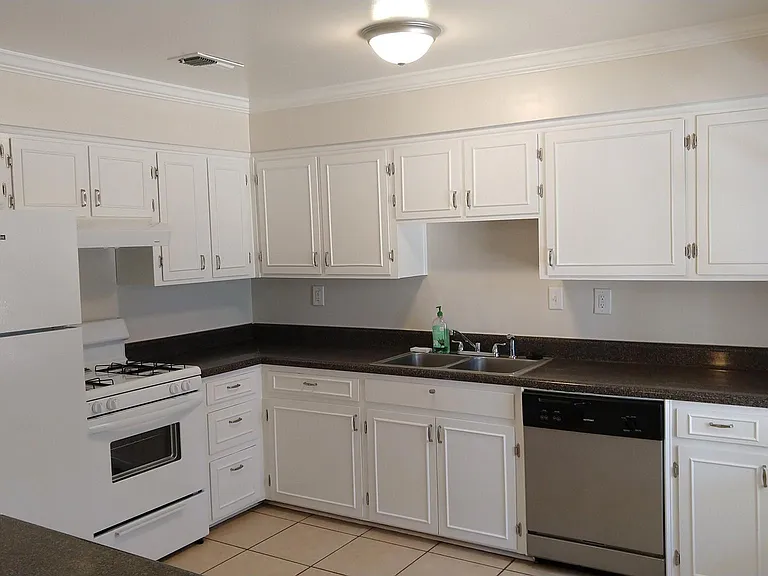 218 Betty Rd — Photo 7