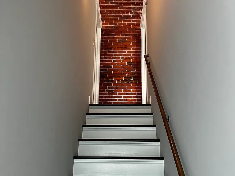 36 Abbott Street — Photo 79