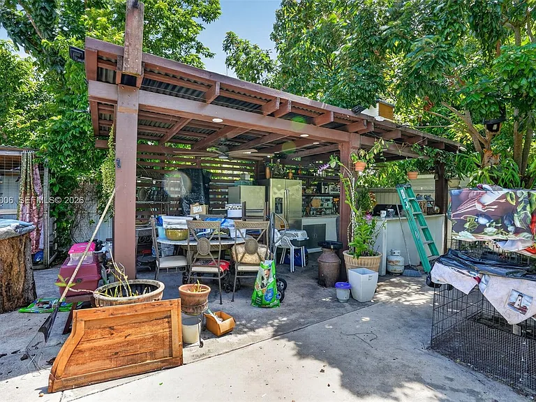 14102 SW 167th Ter — Photo 29