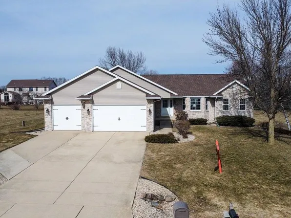 3074 Bridle Pass, Sun Prairie, WI 53590