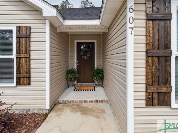 607 N Main St, Statesboro, GA 30458
