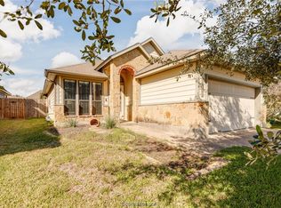 2720 Rivers End Dr, College Station, TX 77845