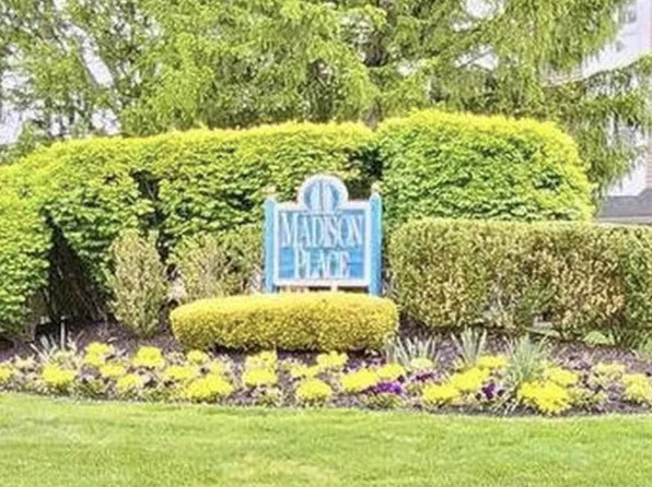 3604 Saxony Dr #B, Mount Laurel, NJ 08054