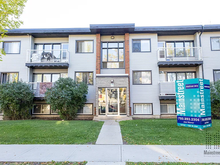 10741 108th St NW — Photo 9