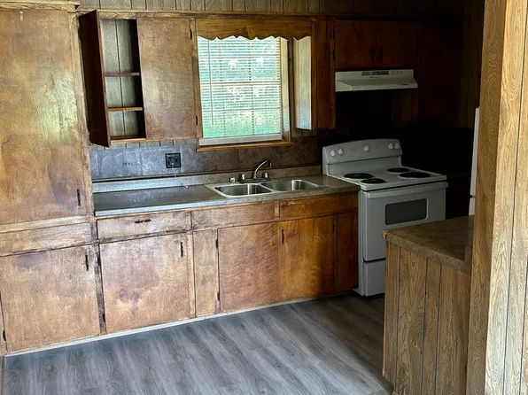 1104 Halsey St, Deridder, LA