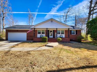 2 Forest Ct, Jacksonville, NC 28540