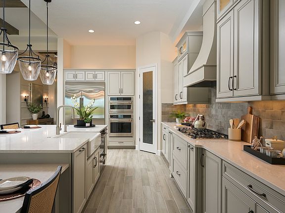 Gourmet Kitchen Biscayne II at Crosswind Ranch