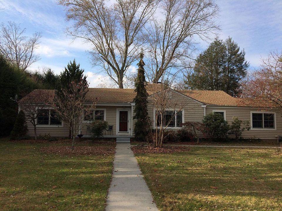 1st image of 354 Sunset Dr