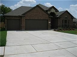3rd image of 5823 Summerwood Dr