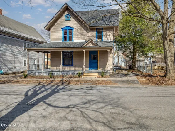 77 1st Ave, Gloversville, NY 12078