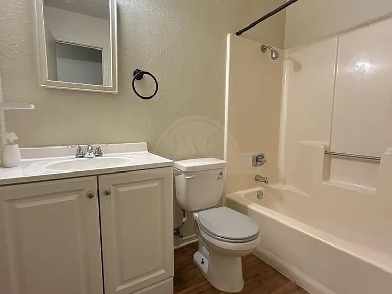 2108 Carousel Dr — Photo 11