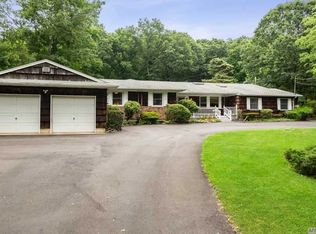 152 Waterside Rd, Northport, NY 11768