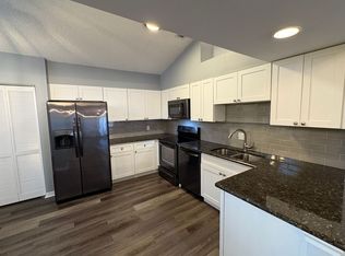 482 10th Pl, Vero Beach, FL 32960