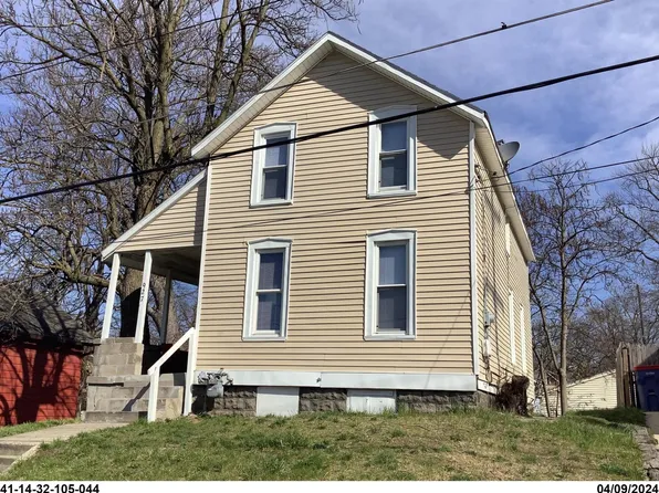 927 Bemis St SE, Grand Rapids, MI 49506