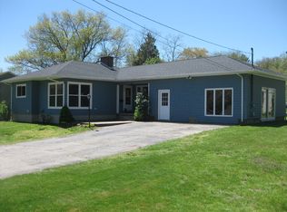 15 Berth Ave, Kingston, RI 02881