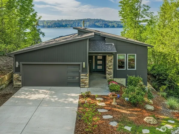 4652 E Hillcrest Drive, Port Orchard, WA 98366
