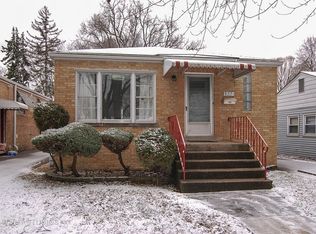 8315 44th Pl, Lyons, IL 60534
