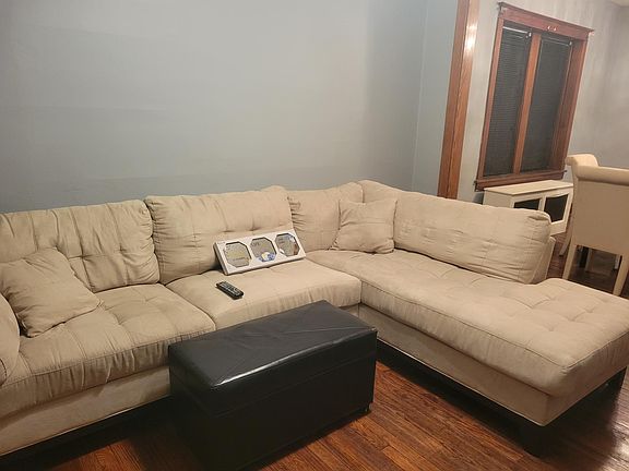 3rd image of 924 N Kedvale Ave #1