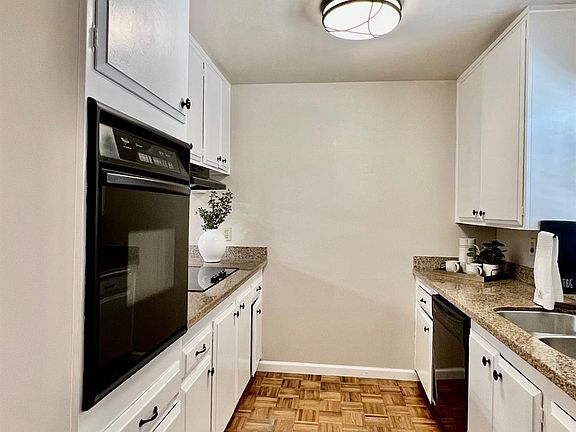 5th image of 2549 Cactus Avenue