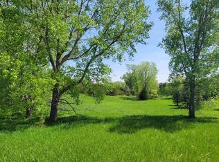 170 Sherwood Dr, Yankton, SD 57078