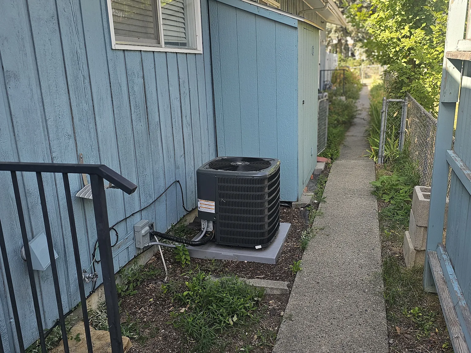 2 bed, 1000 sqft, $1,050 — Photo 3