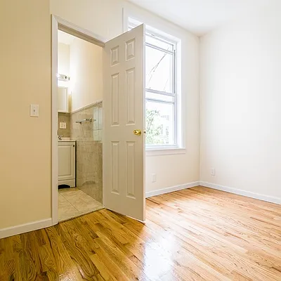 Rented by Nooklyn NYC LLC | media 25