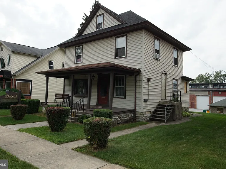 425 W Chocolate Ave — Photo 1