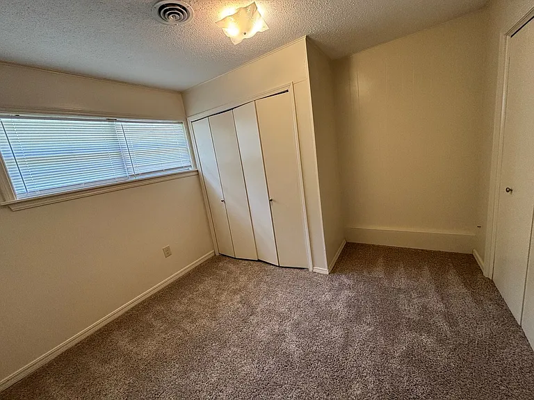 1810 S Erie Ave #1-4 — Photo 5