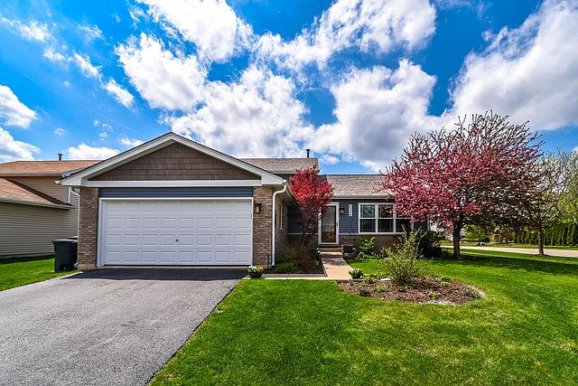 1st image of 2344 Lotus Dr