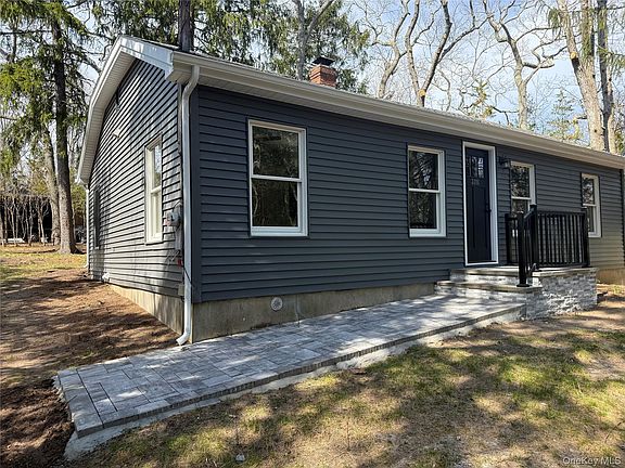 2nd image of 2288 River Road