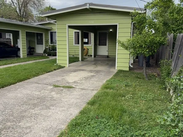 1110 & 1112 W 8th St, Medford, OR 97501