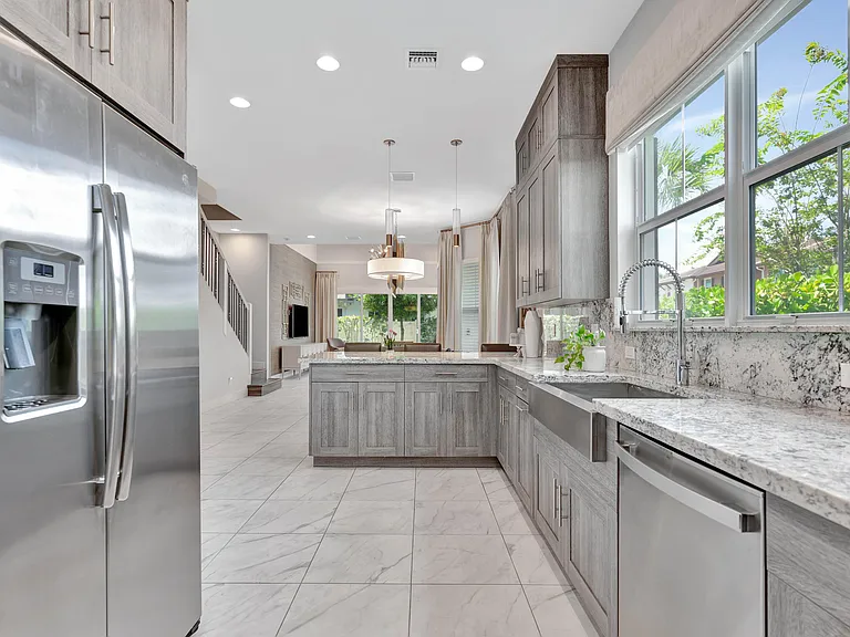 4952 Pointe Midtown Way — Photo 32