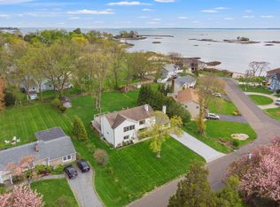 80 Soundview Dr, Stamford, CT