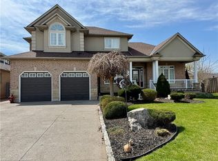 48 Tuscani Dr, Hamilton, ON L8E5W4