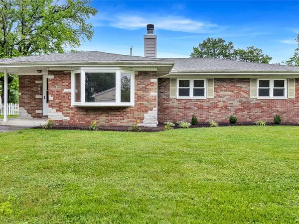 204 Linda Dr, Fairview Heights, IL 62208