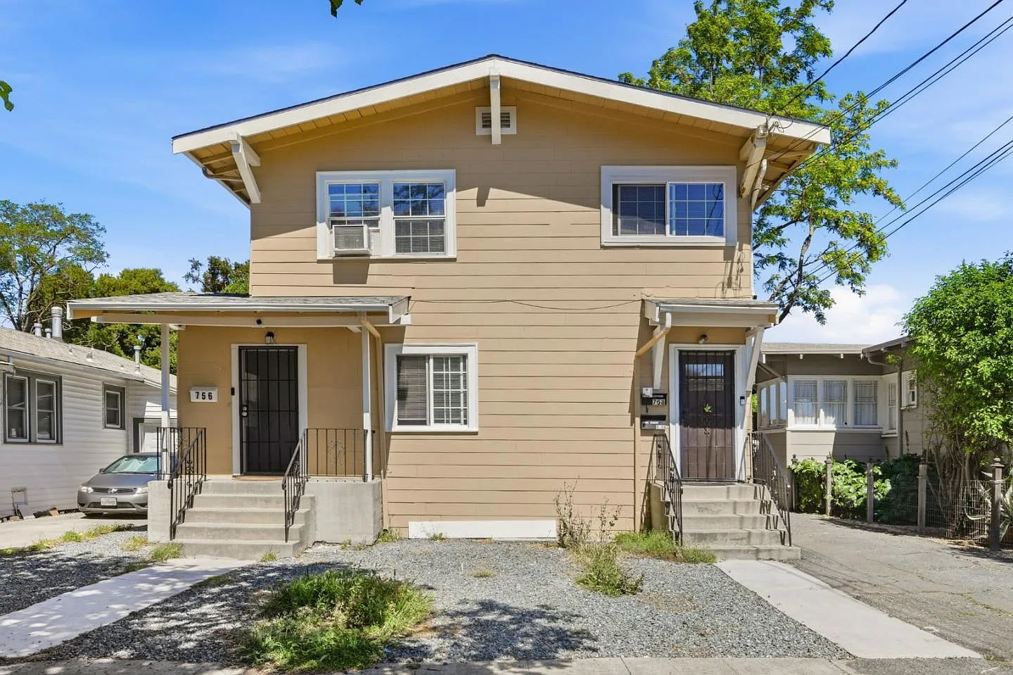 3 bed, 950 sqft, $3,200 — Photo 1