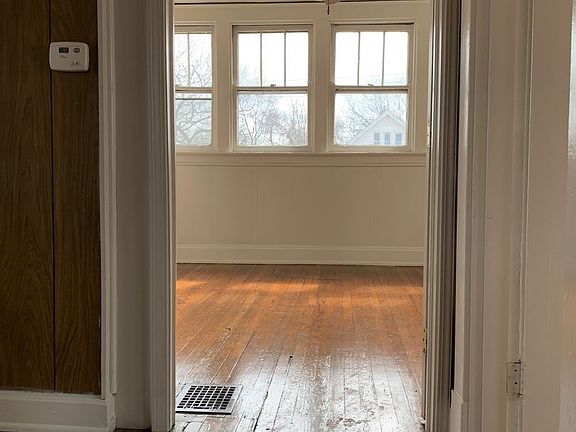 5th image of 1227 Ross Ave #2