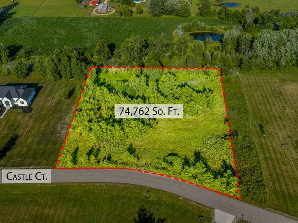 73160 Castle Ct, Armada, MI 48005