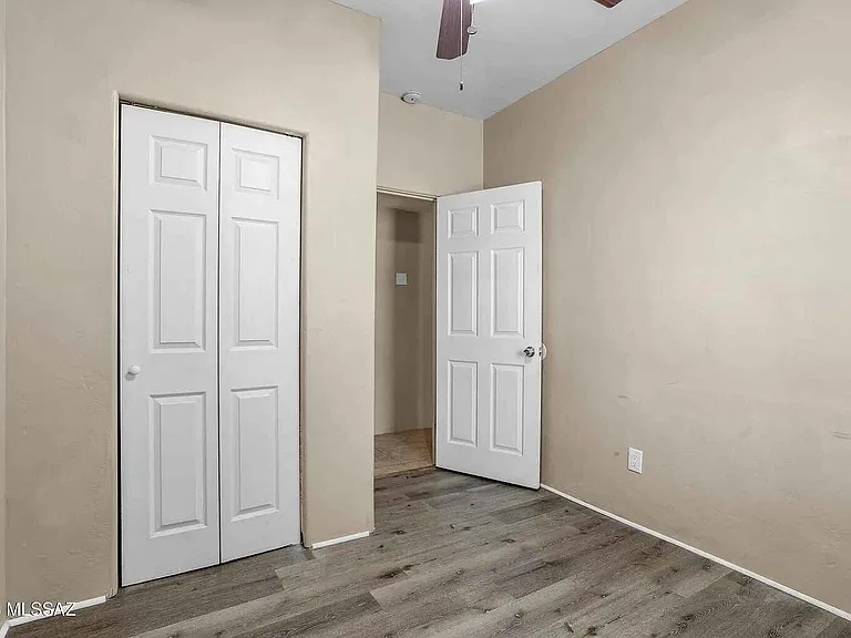 1649 E 13th St — Photo 15