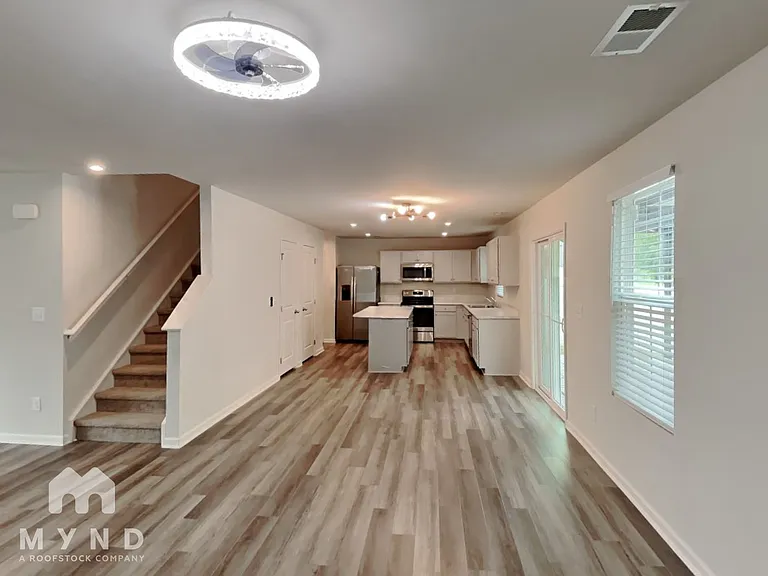 7013 Ludell Ln — Photo 8
