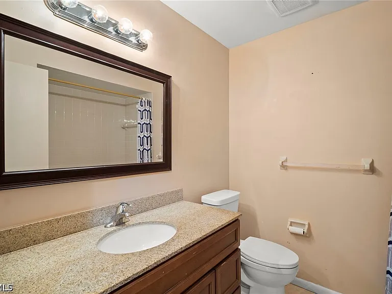 4406 Santa Barbara Blvd #B — Photo 17